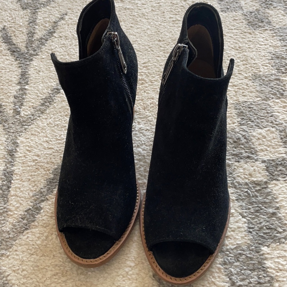 Blondo waterproof booties;open toed, 2.5 inch heel